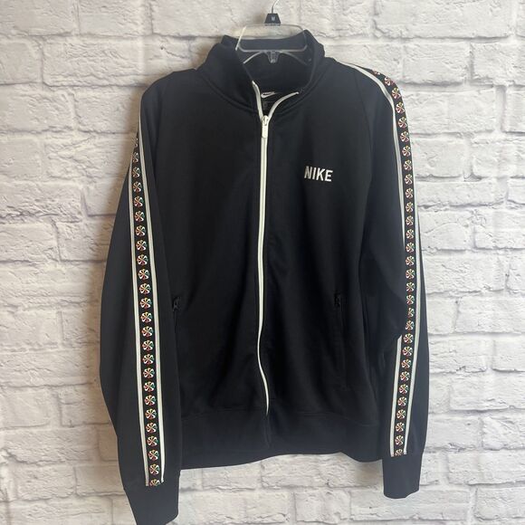 Nike Men’s Full Zip Athleisure Track Jack With Pinwheel Taped Sleeves Size Large - Picture 1 of 9